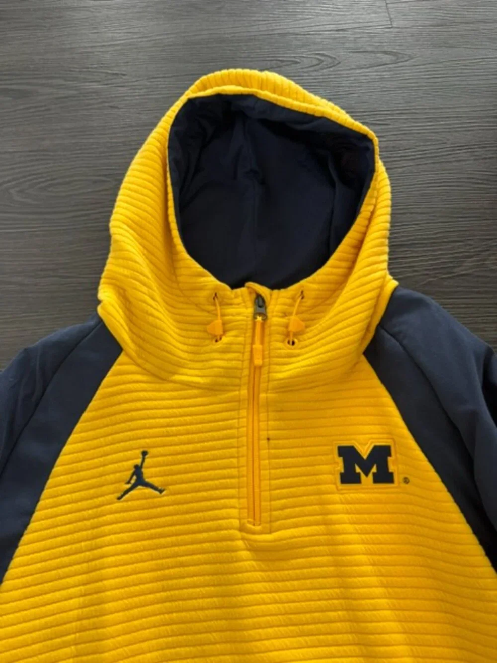 Nike Jordan Brand Michigan Wolverines Quarter Zip Hoodie Men's Size L Maize Navy